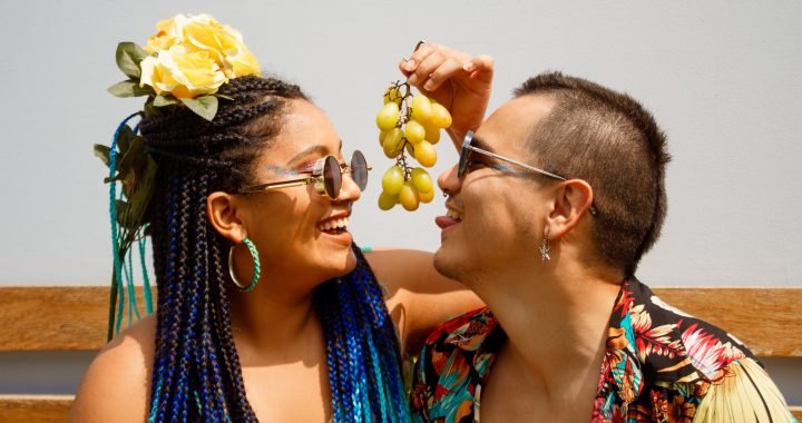 Escucha el remix electrónico «Give It Up» de Micaela Minaya y DJ Frech