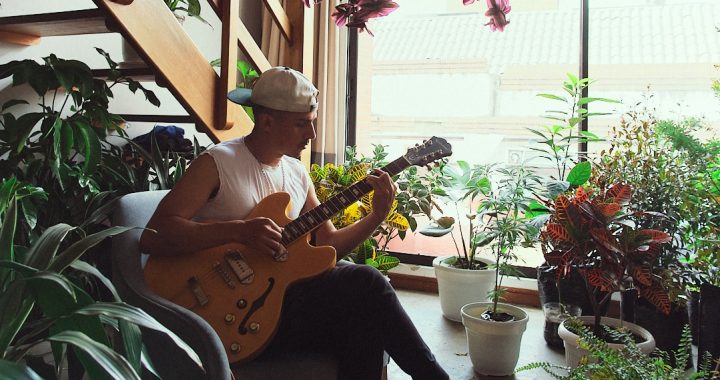 El colombiano Mereseft lanza ‘Imagino’, una canción alegre y nostálgica