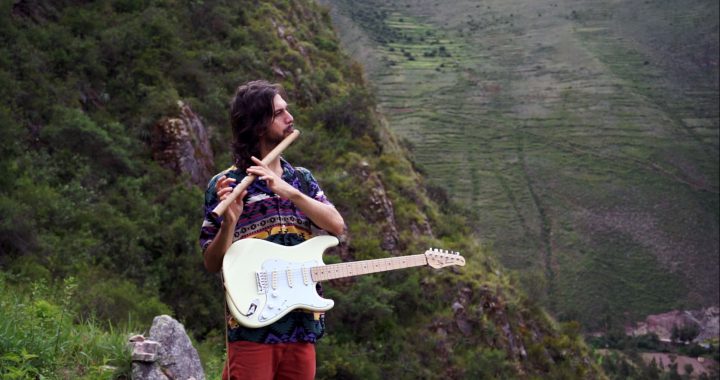 Escucha «Aves Doradas» lo nuevo del músico peruano Ruy Hinostroza