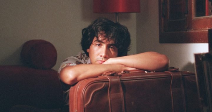 CHOBI debuta con ‘Fantasía Adolescente’, exploración de la nostalgia y melancolía de no valorar el presente