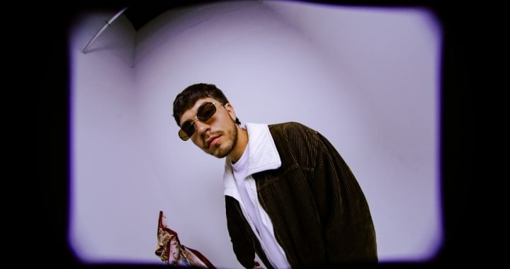Desde Colombia, Komba presenta ‘Waxxx’