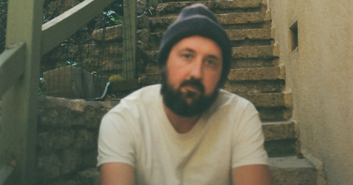Conoce a Peter Matthew Bauer y escucha 