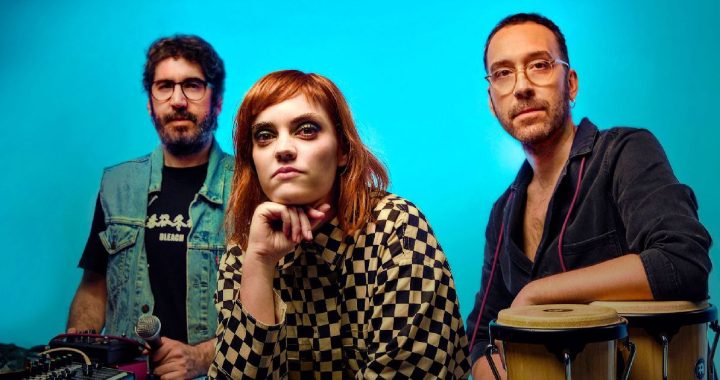 Conoce a Tú No Existes: el código secreto del pop futurista