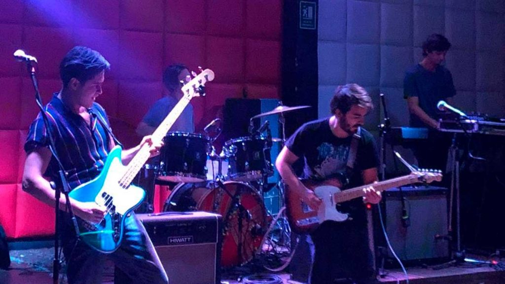 La banda chilena Foltzone reaparece con el primer adelanto de su nuevo disco.