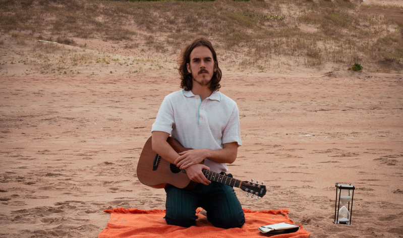 Facundo Grandío Presenta ‘Buscando la Paz’: Un Pop Bailable con Profundidad