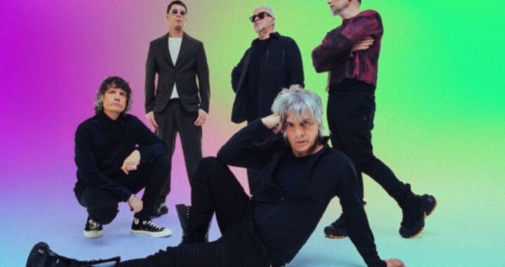 Indochine explora el conflicto y la esperanza en su nuevo álbum ‘Babel Babel’
