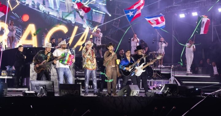 Grupo Firme cerró en Monterrey su gira “La última peda tour”