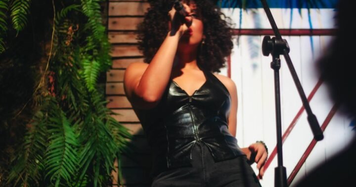 Escucha ‘Tártaro’, el disco debut de la artista dominicana Ivy Negro