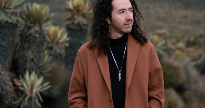 [Novedad] El colombiano Julián Cardona presenta su nuevo EP ‘La Flor de la vida’