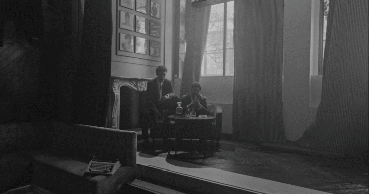 Taburete regresa con su sexto álbum «El Perro Que Fuma»