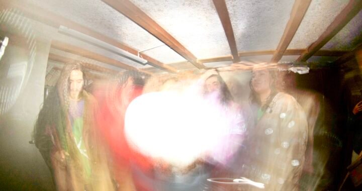 republica del carmen presenta te volví a hablar mientras dormía