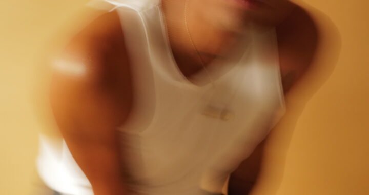 DAV JULCA ganador de Latin Grammy estrena «Making me feel alive»