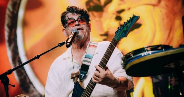 Joe Vasconcellos y los 30 años de ‘Toque’: Crónica de un círculo completado entre Lima y Santiago