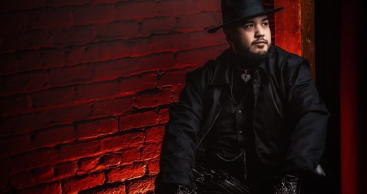 Jose Carmen nos abre su corazón en «Se Murió el Amor» y estrena nuevo video