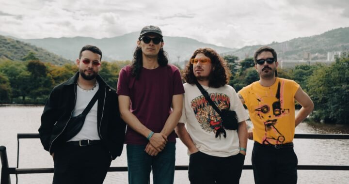 [Discos] Pirineos en Llamas lanza ‘Aguapanela’ y calienta para su show en el Festival Estéreo Picnic 2026