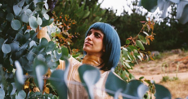 AirelavaleriA regresa con “Fulgor”, pop experimental y detallista hecho en Chile