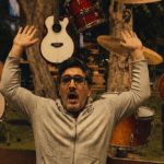 Bens Pop lleva emoción y tecnología al terreno de la canción en ‘Menos es Más’, su nuevo álbum