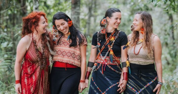 Escucha ‘ABRACADABRA’, el nuevo disco de estudio de MaYita