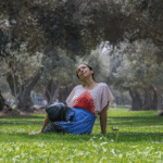 La Lá le canta al amor entre todas las especies en su nuevo álbum presentado únicamente en vivo